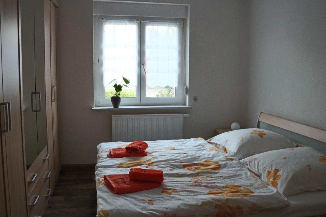 Fewo Gaesteunterkunft Drathschmidt Senftenberg Exterior foto